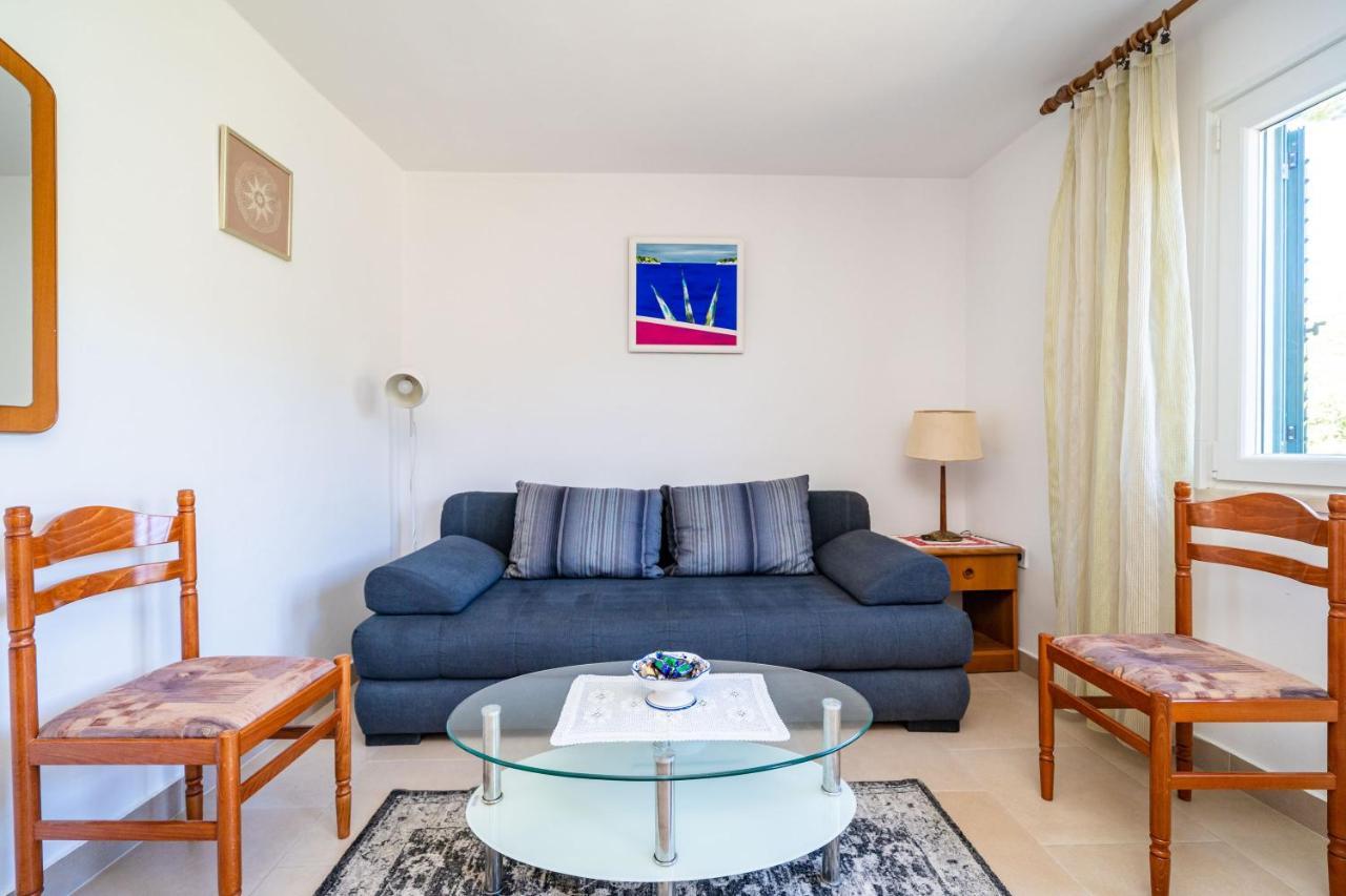 Apartments Lidija 扎通 外观 照片