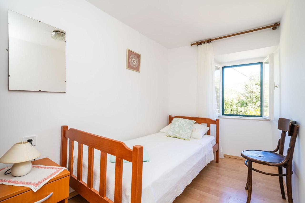 Apartments Lidija 扎通 外观 照片