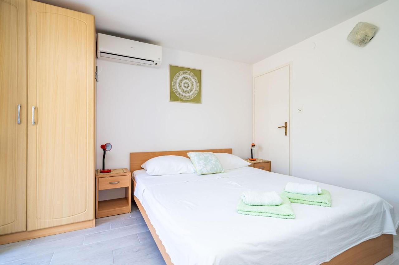 Apartments Lidija 扎通 外观 照片