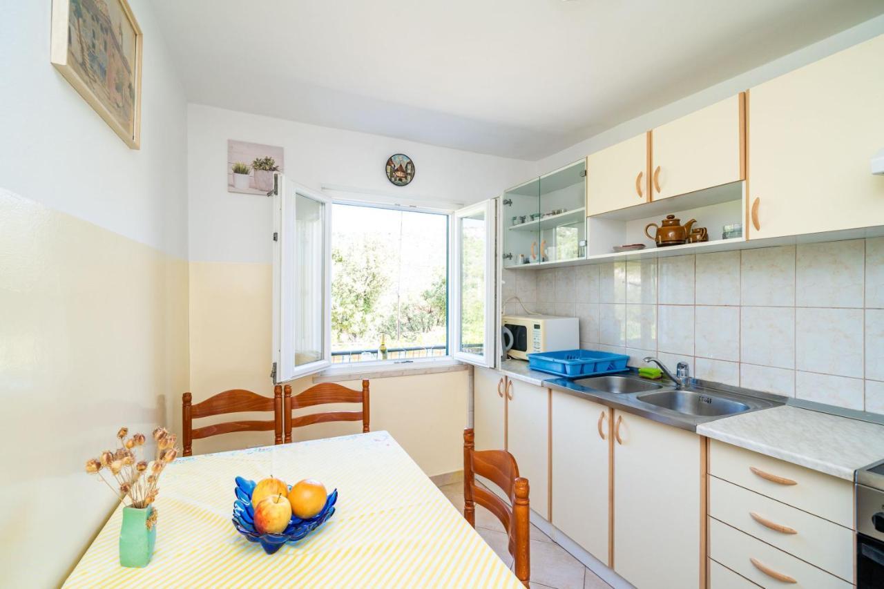Apartments Lidija 扎通 外观 照片